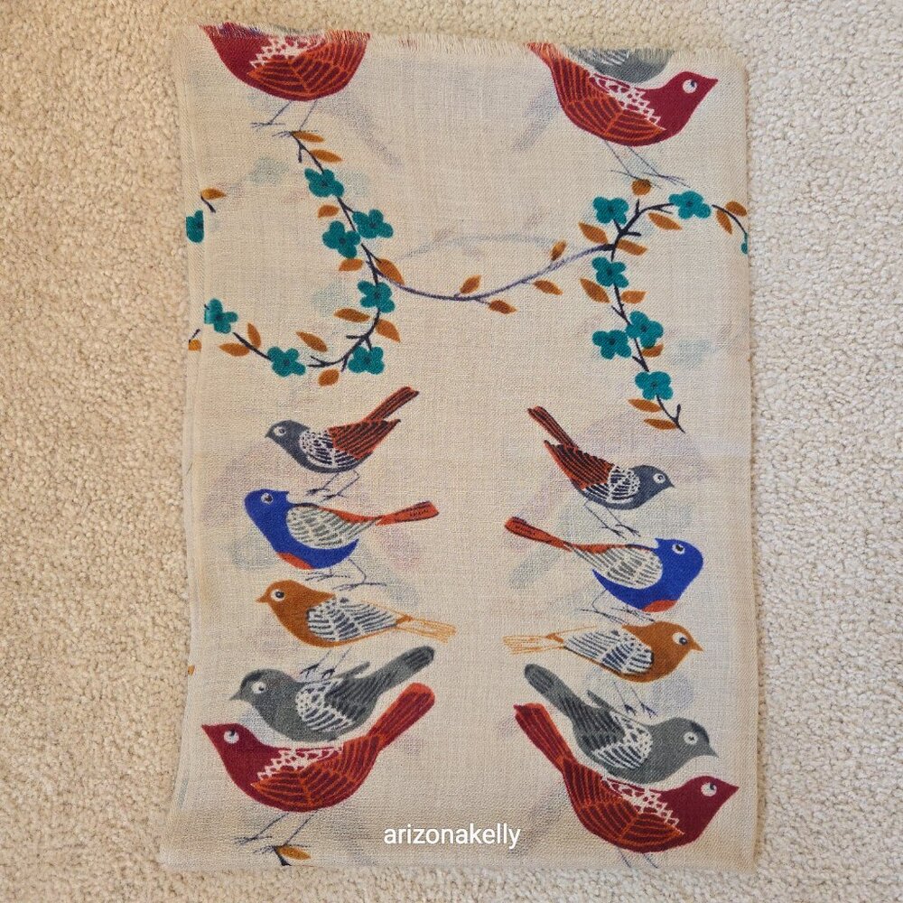 NWOT Painted Stylized Bird Scarf Shawl--Possibly Cashmere *READ* - Picture 11 of 13